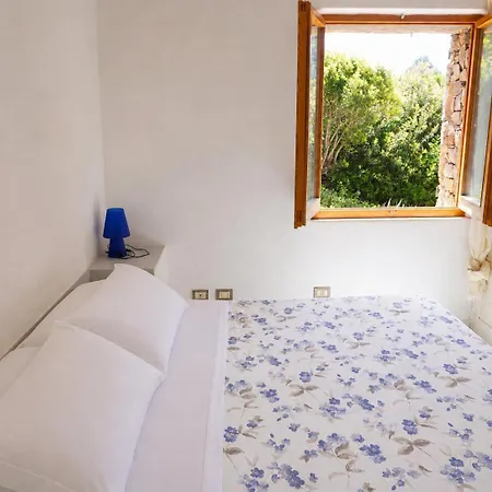 Semesterbostad Roccette Ondaturchese, Vista Mare E Jacuzzi Privata Costa Paradiso